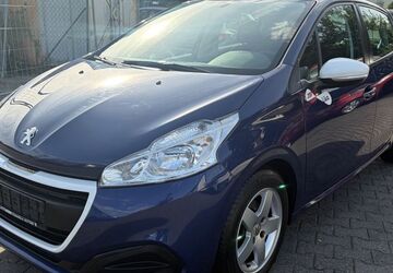 Peugeot 208 125.000 km 4.890 &euro; Egelsbach 63329