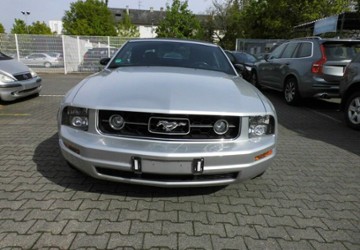 Ford Mustang 126.430 km 10.300 &euro; Mainz-Kastel 55252