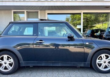 Mini Cooper 197.000 km 2.550 &euro; Mainz-Kastel 55252
