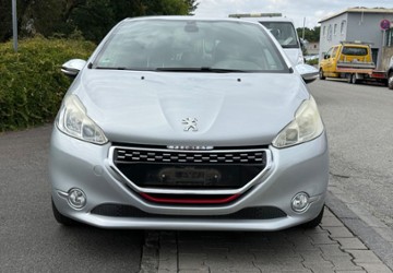 Peugeot 208 77.472 km 7.999 &euro; Kelkheim 65779