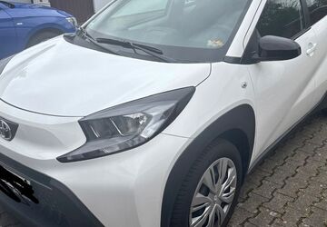 Toyota Aygo (X) 2.700 km 16.999 &euro; Oestrich-Winkel 65375