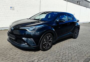 Toyota C-HR 90.000 km 16.299 &euro; Kelkheim ( Taunus ) 65779
