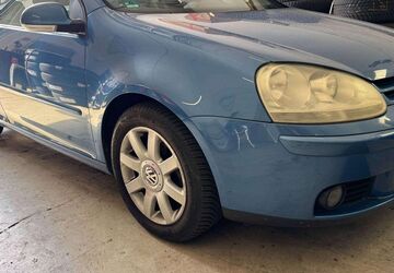 VW Golf 182.000 km 2.799 &euro; Eppstein 65817