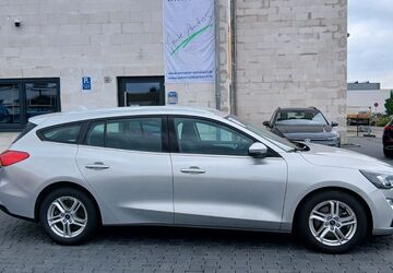 Ford Focus 56.450 km 15.390 &euro; Ingelheim 55218