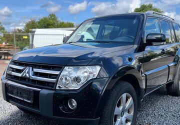 Mitsubishi Pajero 218.000 km 7.999 &euro; Wiesbaden 65203