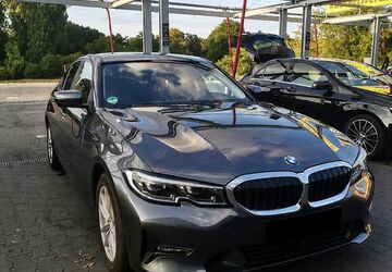 BMW 330 93.000 km 26.500 &euro; Mainz-Kostheim 55246