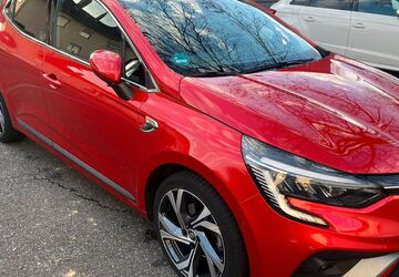Renault Clio 97.000 km 12.600 &euro; Offenbach 63071