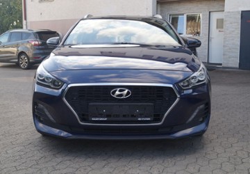 Hyundai i30 178.299 km 6.890 &euro; Ingelheim 55218